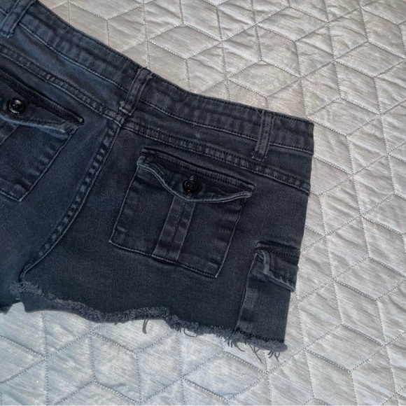 Revolution by Revolt Jean Shorts women’s size 9 black cut offs denim juniors - Picture 8 of 9